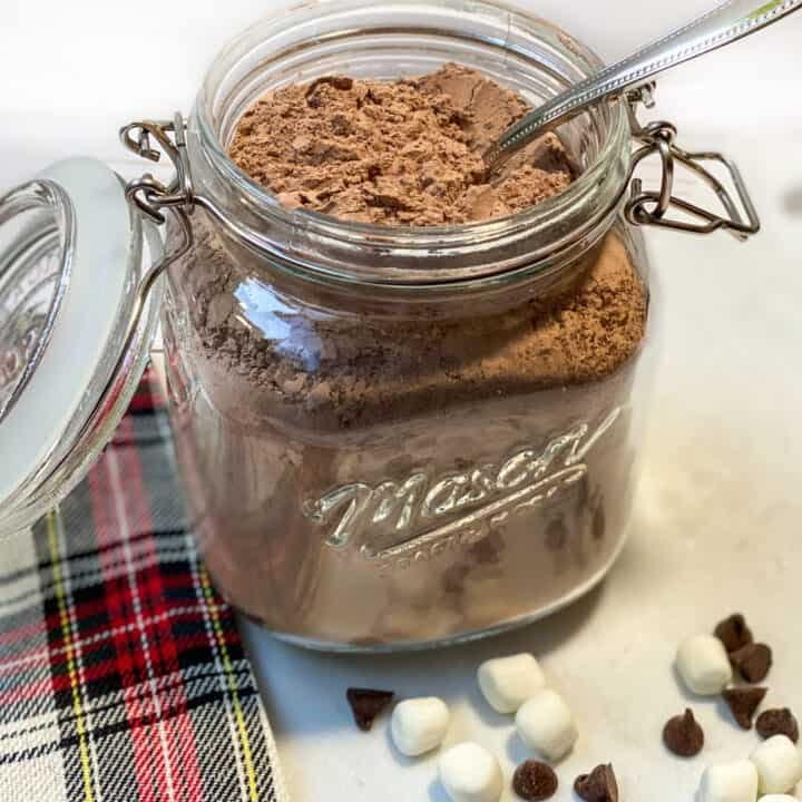 MR. KOOL Mr. Kool Drinking Chocolate Powder for Delicious Hot/Cold Chocolate Drink, Healthy Drink for Kids 400 Gm Jar