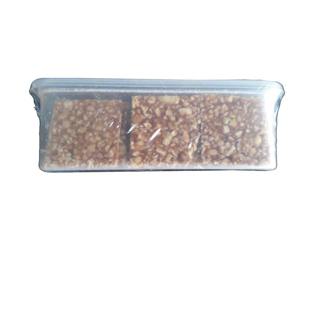 Gifts World Gifts World Thin Crust Nylon Peanut Gud Chikki 450 GMS