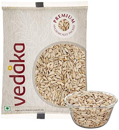 Vedaka Amazon Brand - Vedaka Cranberries, (200g) & Vedaka Premium Sunflower Seeds, 200 g