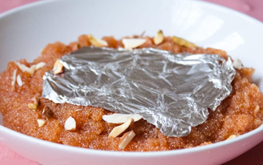 CLASSIC WARAQ CO. Edible Silver Leaf, Pure Chandi Varakh, 2.5\" by 2.5inch\" Edible Foil Gold Foil Paper for Facial, Cake Deco, Spa, Ice Cream, Desserts, Food (10)