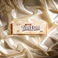 Generic Arnott\'s TimTam White Chocolate Biscuits Made With Three Irresistible Layers 165g (Imported Autralia)
