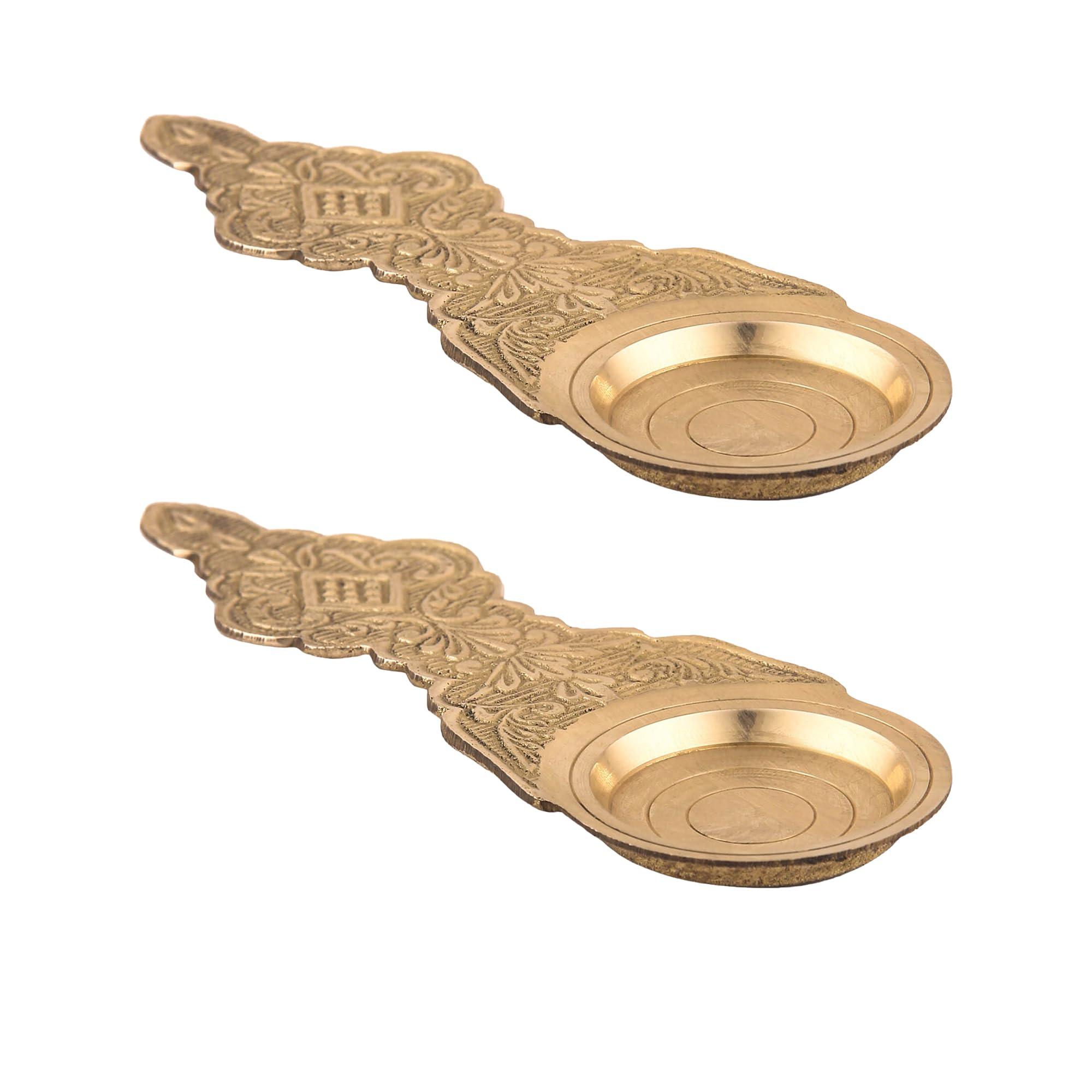 DOKCHAN DOKCHAN Brass Embossed Kapoor aarti/Kapoor dani Brass/Kapoor Burner/Golden Color Kapoor Holder with Handle for Pooja, aarti (4.5 in, 2.00)