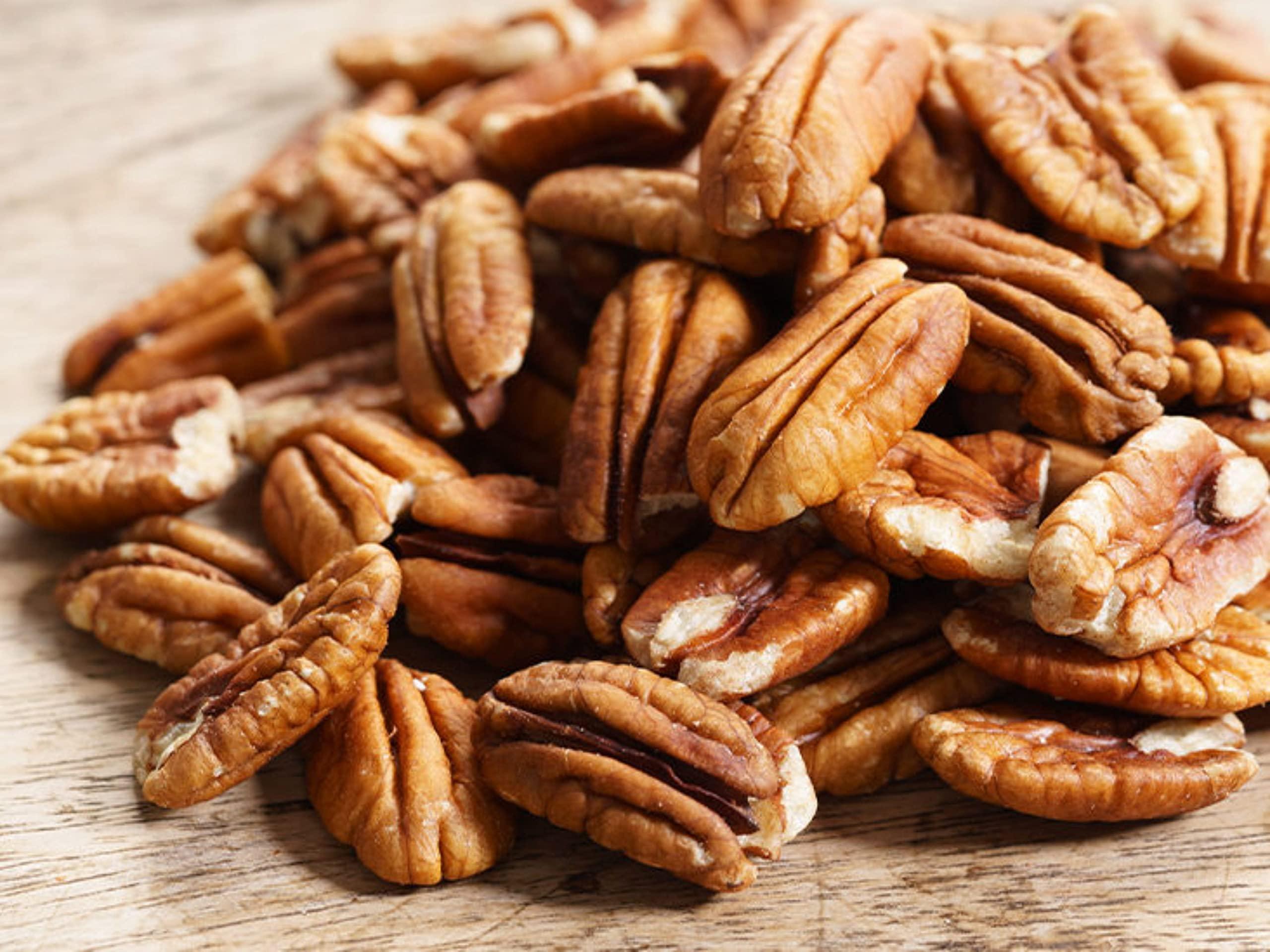 I LOVE ORGANIC I love organic Mexican Pecan Nuts. 100% Natural | Jumbo Size | Organic Pecans (500 g)