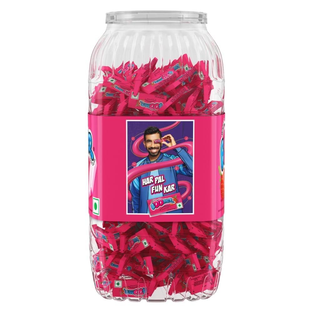Boomer Skittles Boomer Bubble Gum Jar, Strawberry Flavoured Chewing Gum, Long Lasting Sweetness, Fun Chewing Gum Ideal For Sharing With Friends, 999.6 G, Pack Of 2