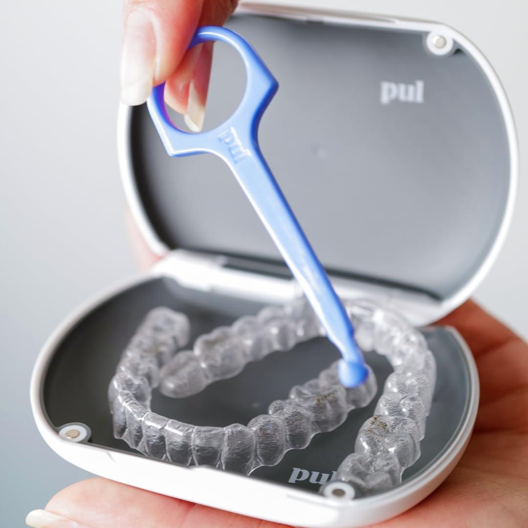 The Pultool Clear Aligner Removal Tool for Invisalign Removable Braces by The Pultool\' (Pink)