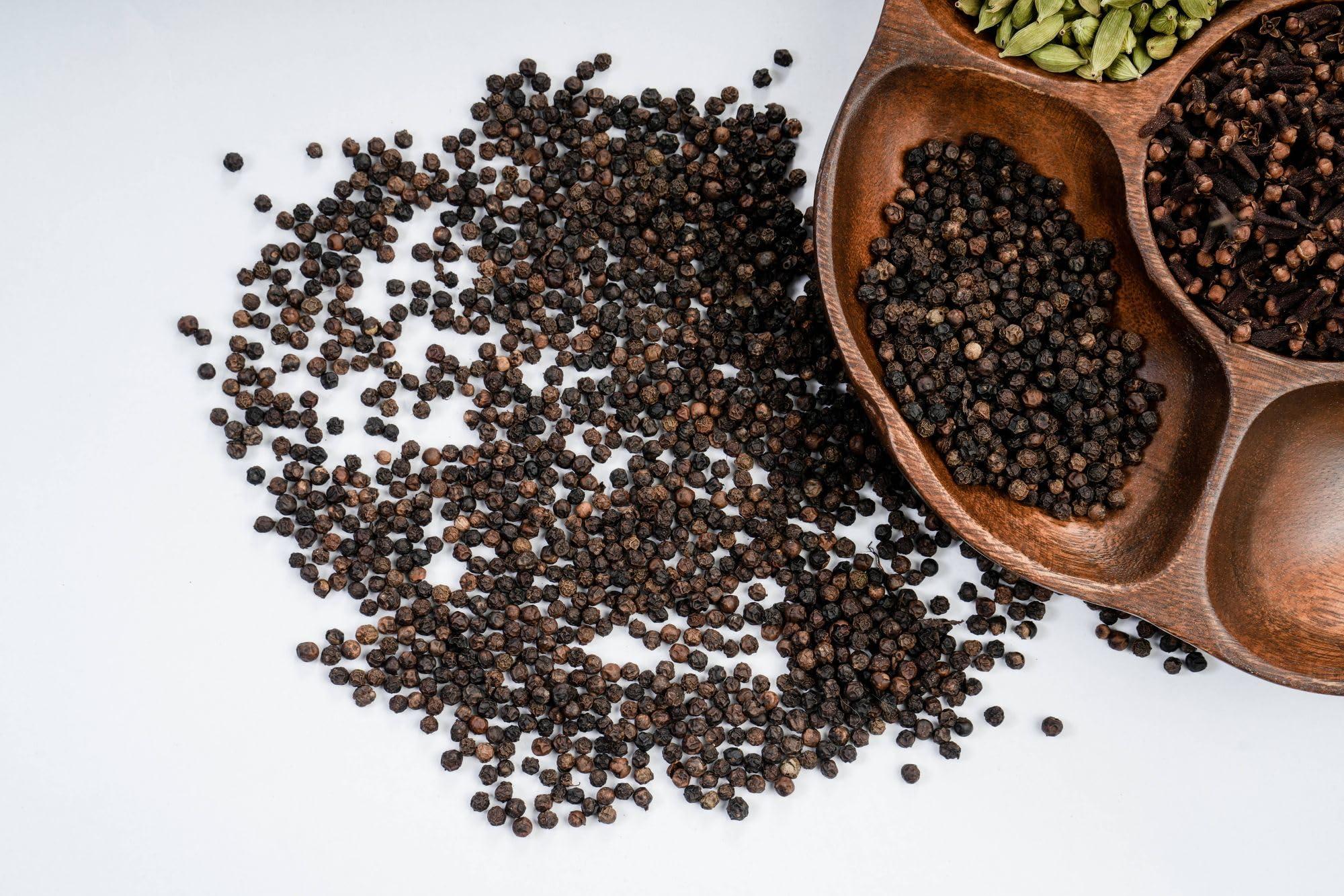 Briskees Briskees Tellichery Black Pepper Extra Bold 250 Gram Value Pack Black Pepper Whole Fresh & Natural Black Peppercorns Kali Mirch Whole For Cooking, Spices & Seasonings