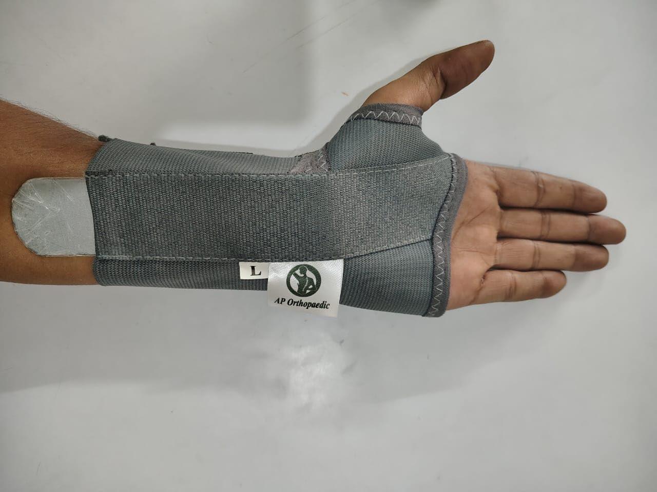 AP ORTHOPAEDIC AP ORTHOPAEDIC Elastic wrist splint for left hand grey Sprain Carpal Tunnel Splint Support Wrist Brace Protector Elastic wrist splint for left hand grey (S)
